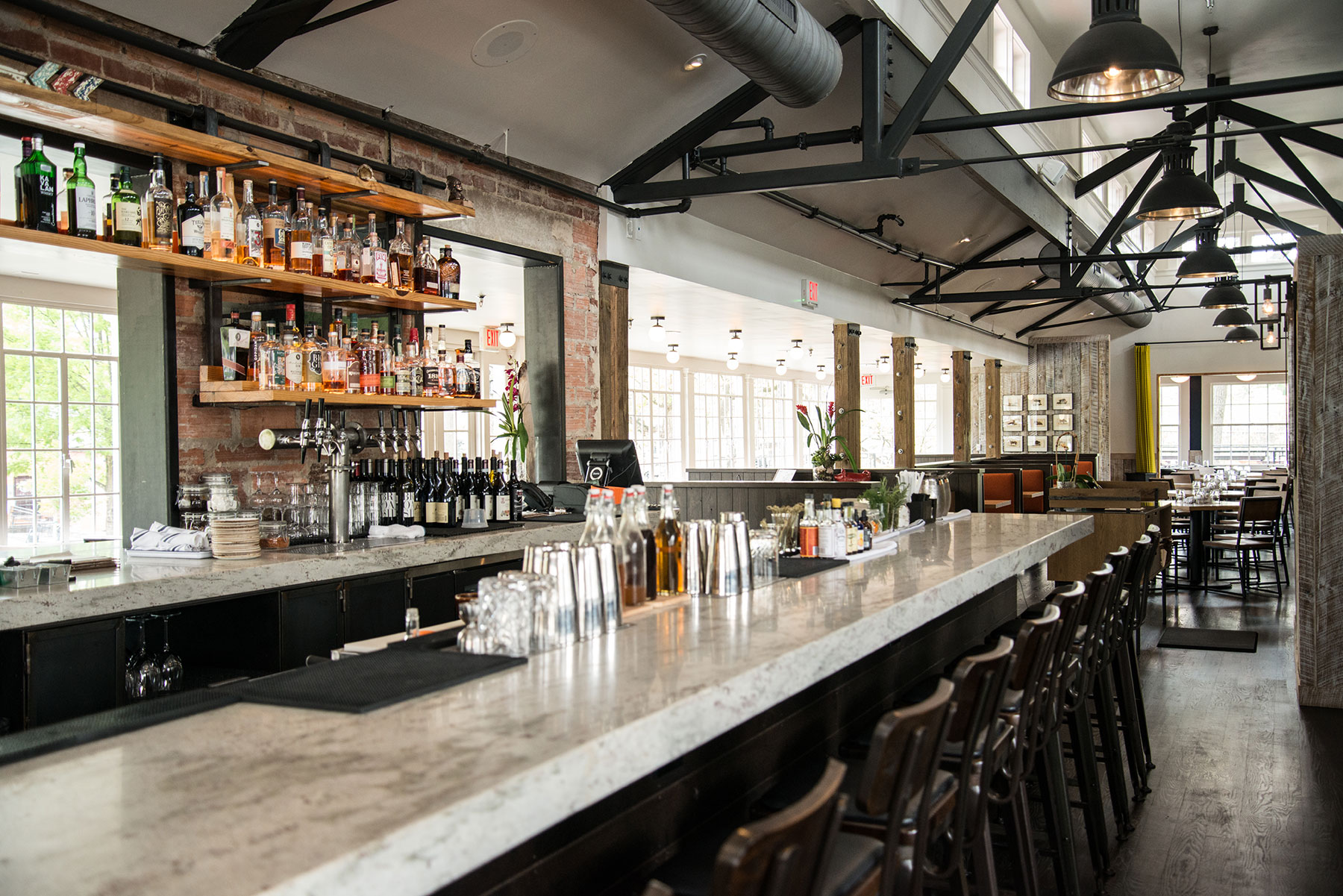 Scout Oakhurst restaurant and dining experience