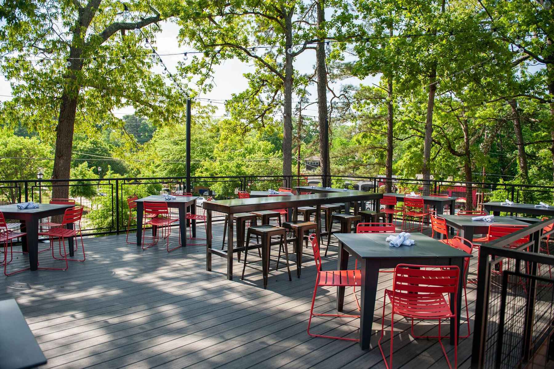 Scout Oakhurst restaurant and dining experience